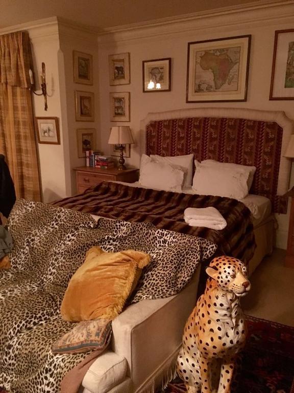 Hambledon House Bed & Breakfast Годалминг Екстериор снимка